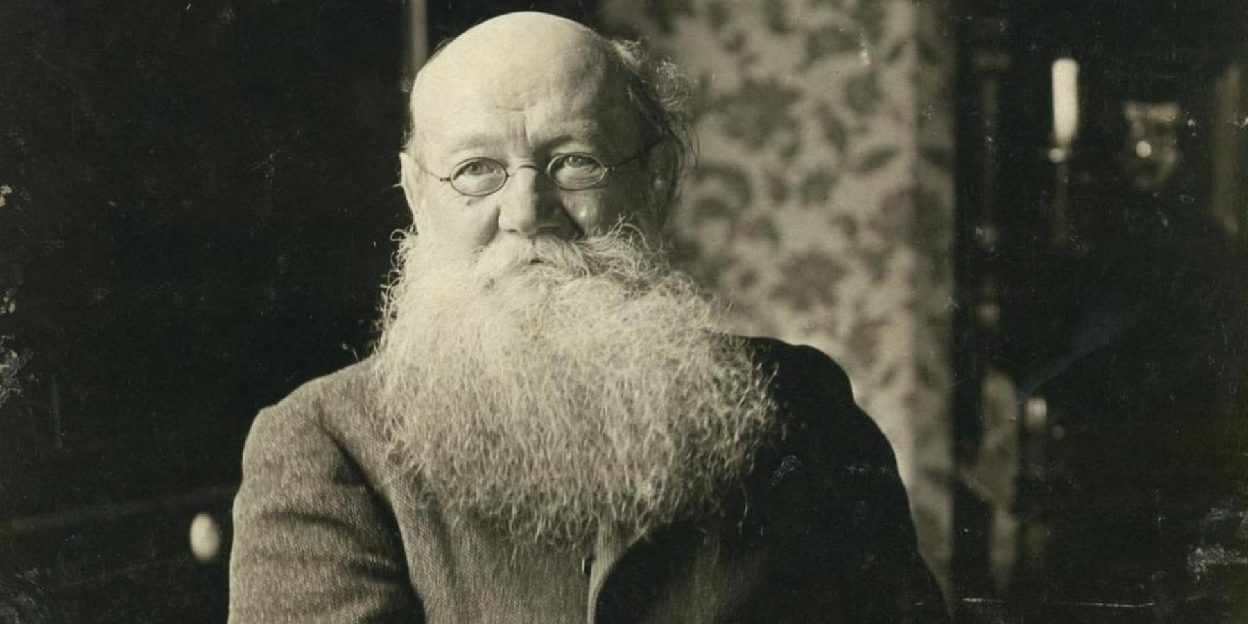 An image of Peter Kropotkin