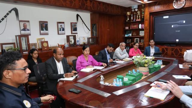 Meeting with the Australian Embassy