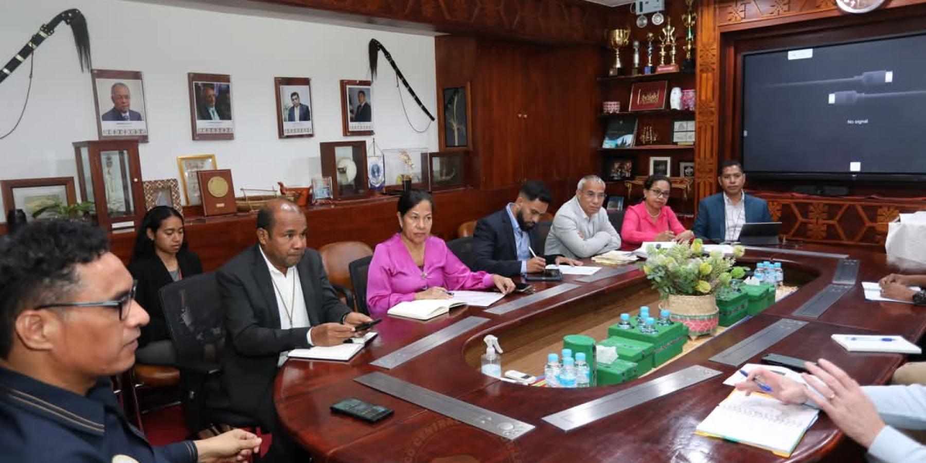 Meeting with the Australian Embassy