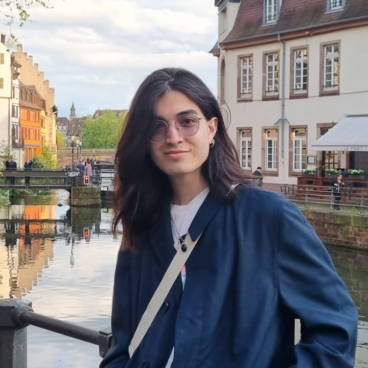 Nach with city landscape in the background