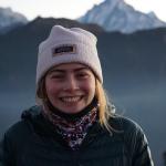 Portrait picture in front of mountain